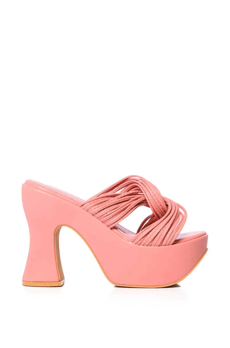 AZALEA WANG GAIL PLATFORM CHUNKY SANDAL IN PINK