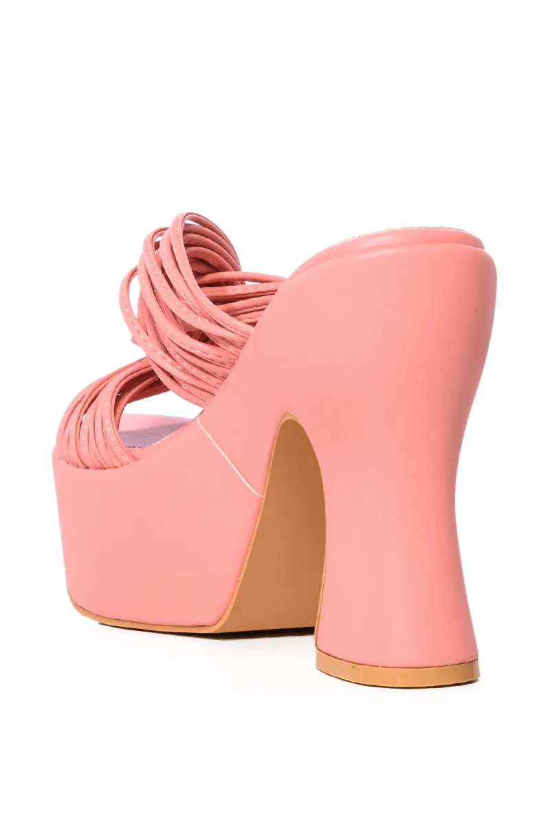 AZALEA WANG GAIL PLATFORM CHUNKY SANDAL IN PINK