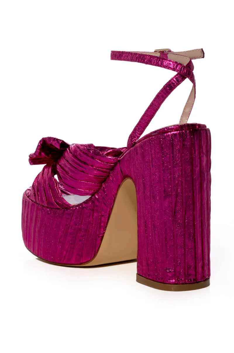 AZALEA WANG GENEROUS CHUNKY STRAP SANDAL IN PINK