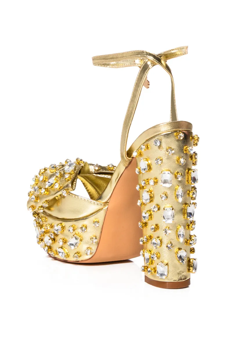 AZALEA WANG MAYA EMBELLISHED BOW CHUNKY SANDAL IN GOLD