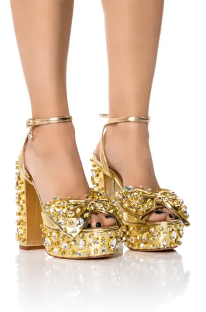 AZALEA WANG MAYA EMBELLISHED BOW CHUNKY SANDAL IN GOLD