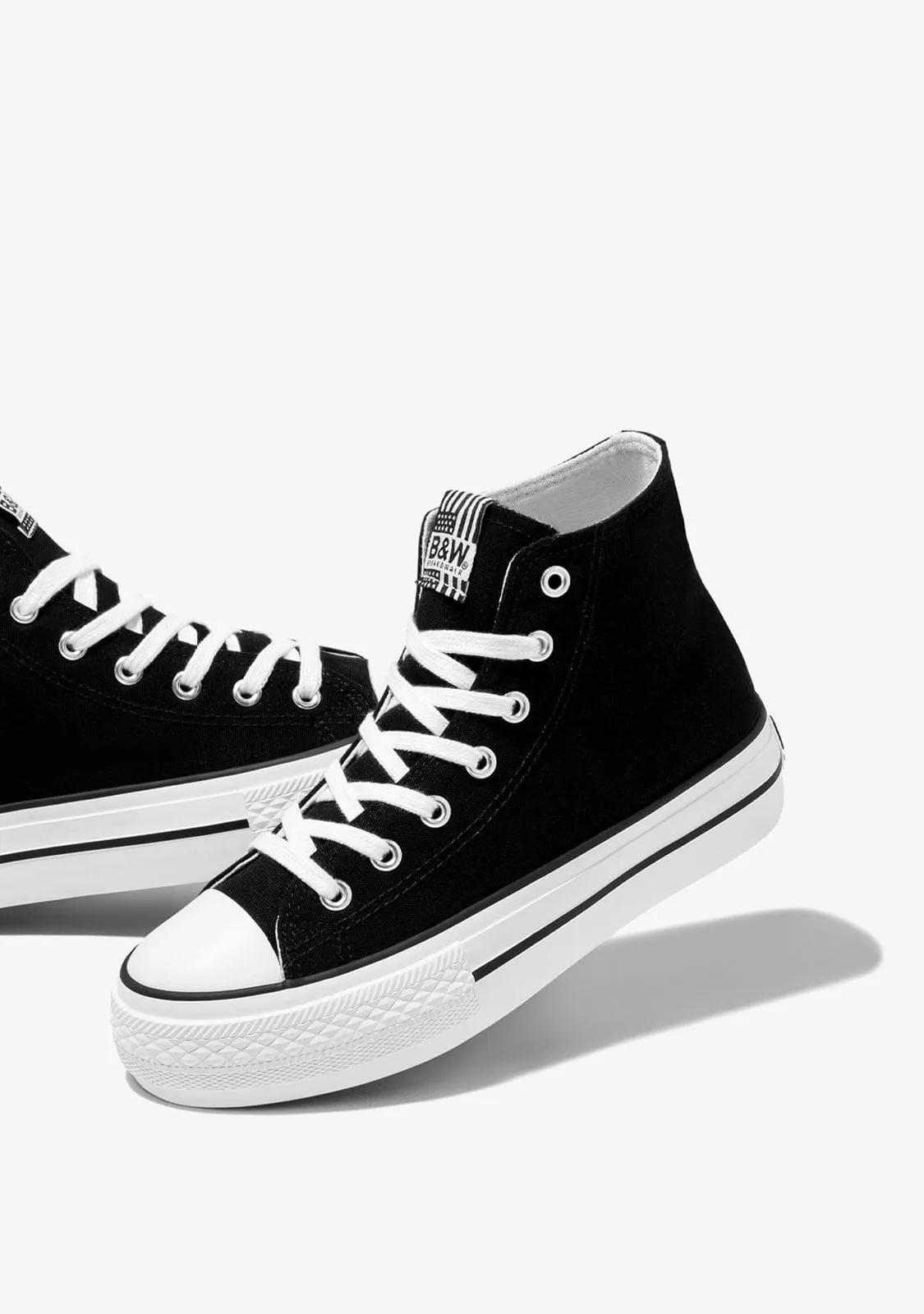 B&W Black Platform Hi-Top Basic Sneakers